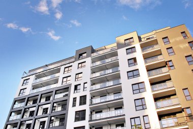  Modern, lüks apartman binası.