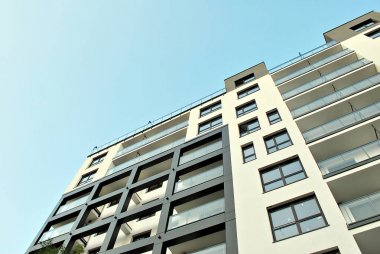  Modern, lüks apartman binası.