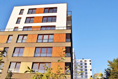  Modern, lüks apartman binası.