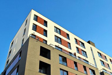  Modern, lüks apartman binası.