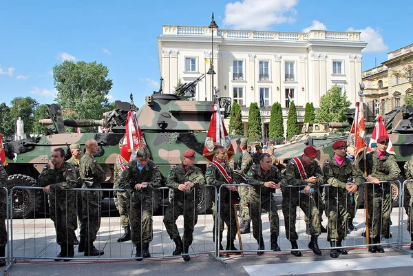 A Varsói katonai parádé — Stock Fotó