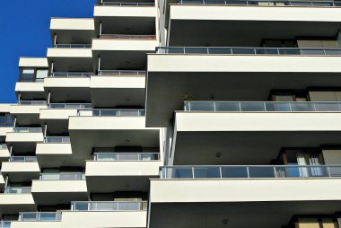  Modern, lüks apartman binası.