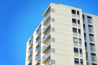  Modern, lüks apartman binası.