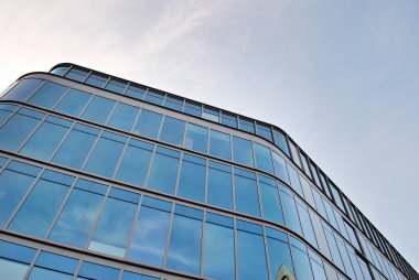 Modern ofis binası. 
