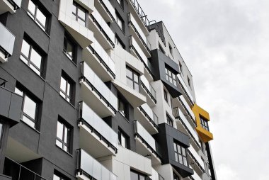  Modern, lüks apartman binası.