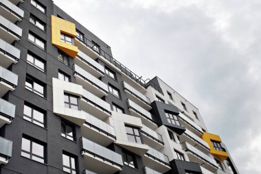  Modern, lüks apartman binası.