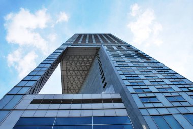 Modern ofis binası. Modern binanın mimari detaylar