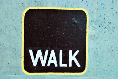 Yaratıcı çizim beton zemin üzerine. Özgürlük kavramı