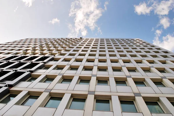 Modern ofis binası. Modern binanın mimari detaylar