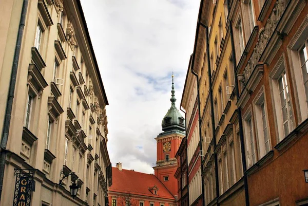 Warschau, Polen. 17. April 2017.Altstadt in Warschau — Stockfoto