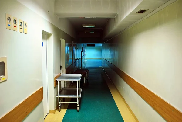 Long corridor in the hospital — Stock Photo, Image