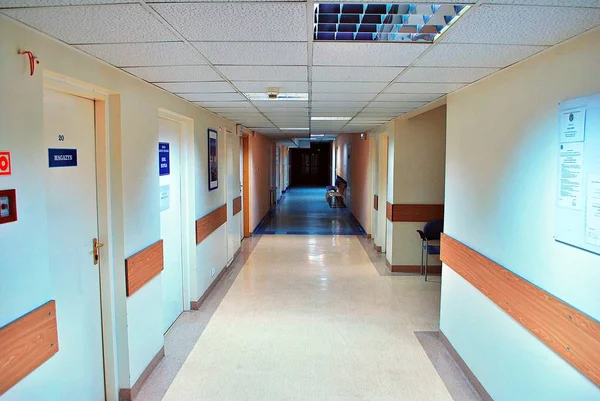 Long corridor in the hospital — Stock Photo, Image