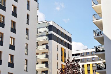  Modern, lüks apartman binası.