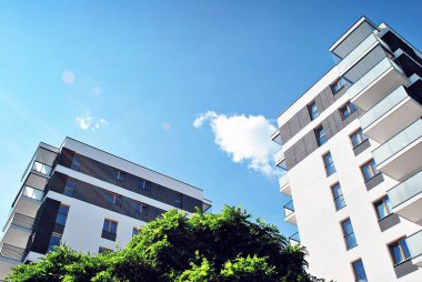  Modern, lüks apartman binası.