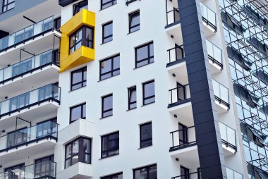 Modern, lüks apartman binası..