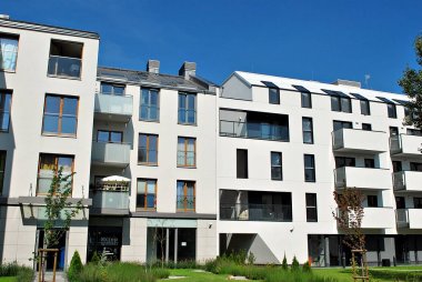 Modern, lüks apartman binası..