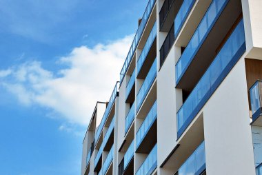 Modern, lüks apartman binası..