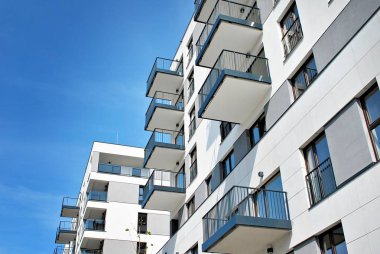 Modern, lüks apartman binası..