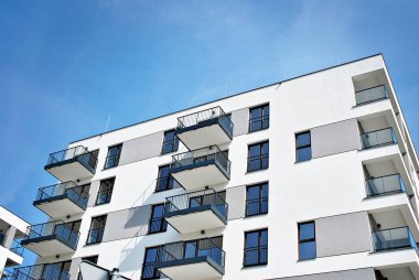 Modern, lüks apartman binası..