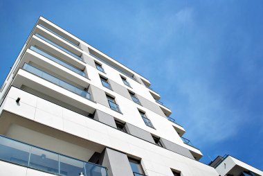 Modern, lüks apartman binası..