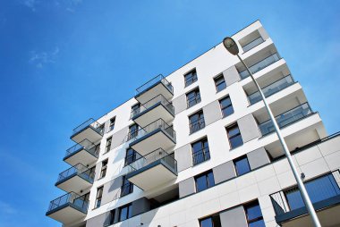 Modern, lüks apartman binası..