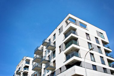 Modern, lüks apartman binası..