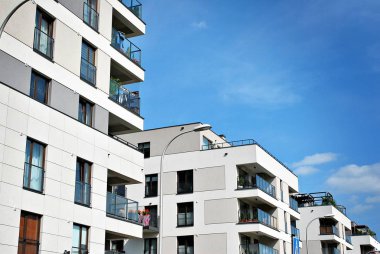 Modern, lüks apartman binası..