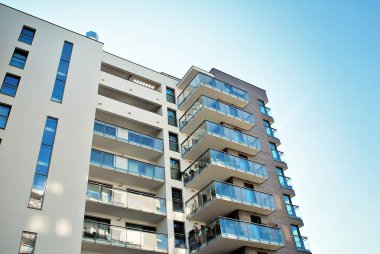 Modern, lüks apartman binası..