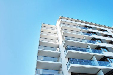 Modern, lüks apartman binası..