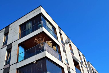 Modern, lüks apartman binası..