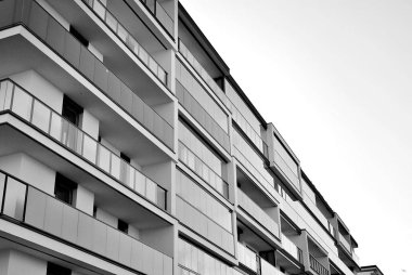 Modern, lüks apartman. Siyah ve beyaz