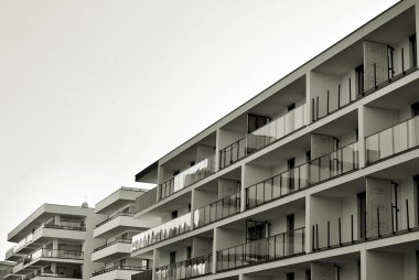 Modern, lüks apartman. Siyah ve beyaz