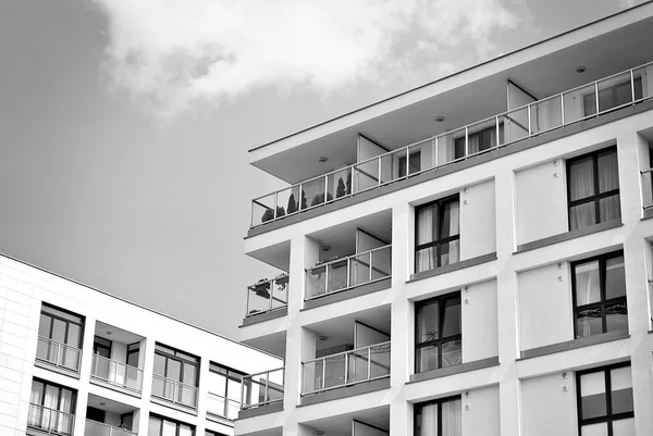 Modern, lüks apartman. Siyah ve beyaz