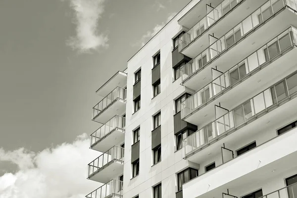 Modern, lüks apartman. Siyah ve beyaz