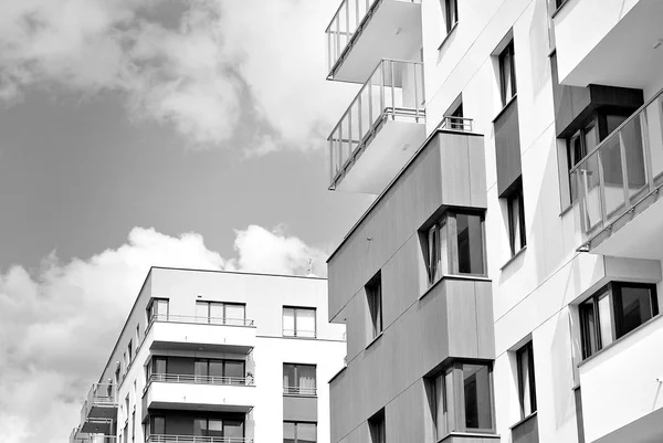 Modern, lüks apartman. Siyah ve beyaz