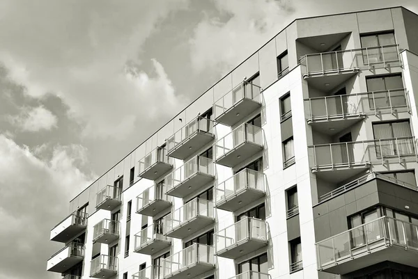 Modern, lüks apartman. Siyah ve beyaz