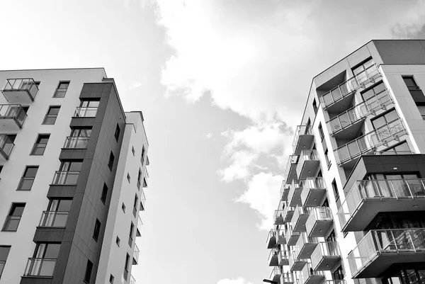 Modern, lüks apartman. Siyah ve beyaz