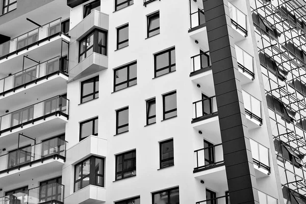 Modern, lüks apartman. Siyah ve beyaz