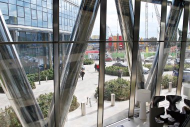 Varşova Spire. Modern ofis binası.