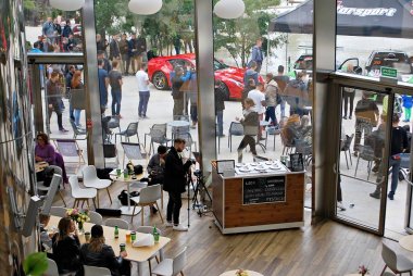 Varşova Spire. Modern ofis binası.