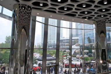 Varşova Spire. Modern ofis binası.