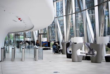 Varşova Spire. Modern ofis binası.