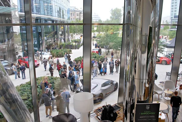 Varşova Spire. Modern ofis binası.