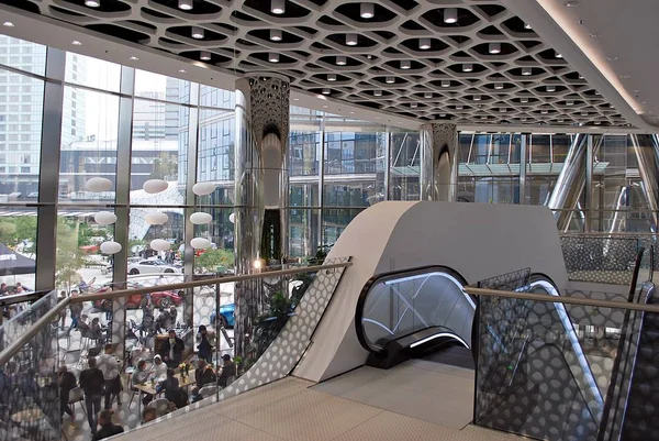 Varşova Spire. Modern ofis binası.