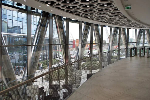 Varşova Spire. Modern ofis binası.