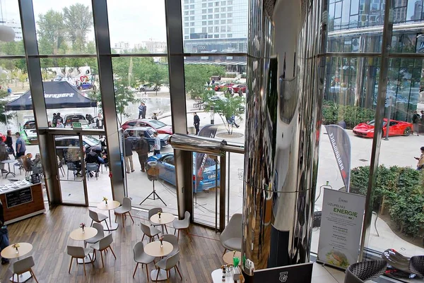 Varşova Spire. Modern ofis binası.