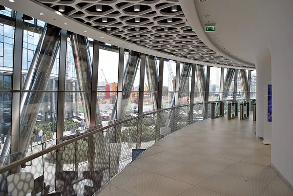 Varşova Spire. Modern ofis binası.