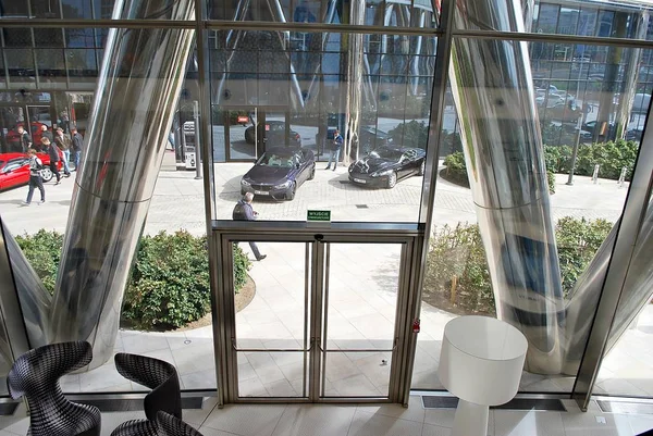 Varşova Spire. Modern ofis binası.