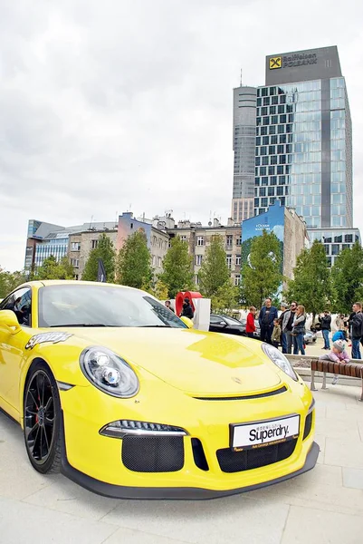 Kawa i Samochody - DaftCafe show meeting