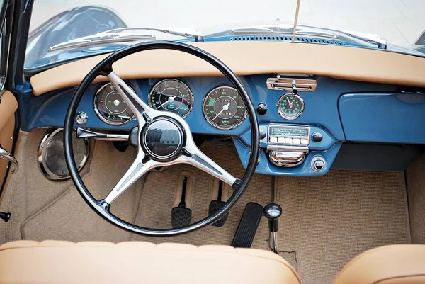 Classic car with close-up — Stock Photo, Image